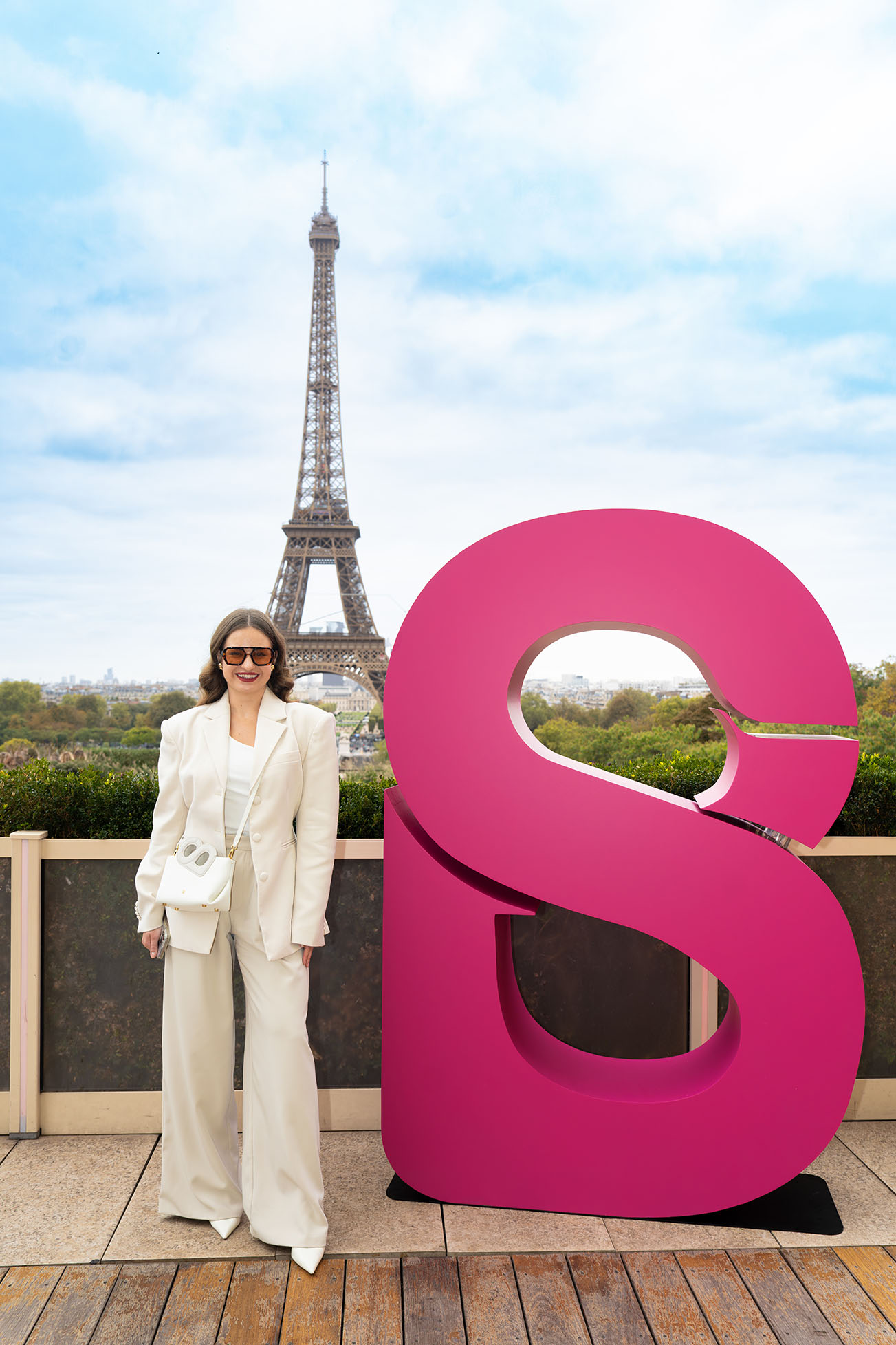 brand modest fashion asal Indonesia ini resmi menggelar Buttonscarves Paris Takeover - sumber foto Buttonscarves