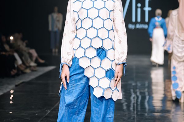 Koleksi Bee Spirit, kredit Foto: Dok. IN2MOTIONFEST 2025