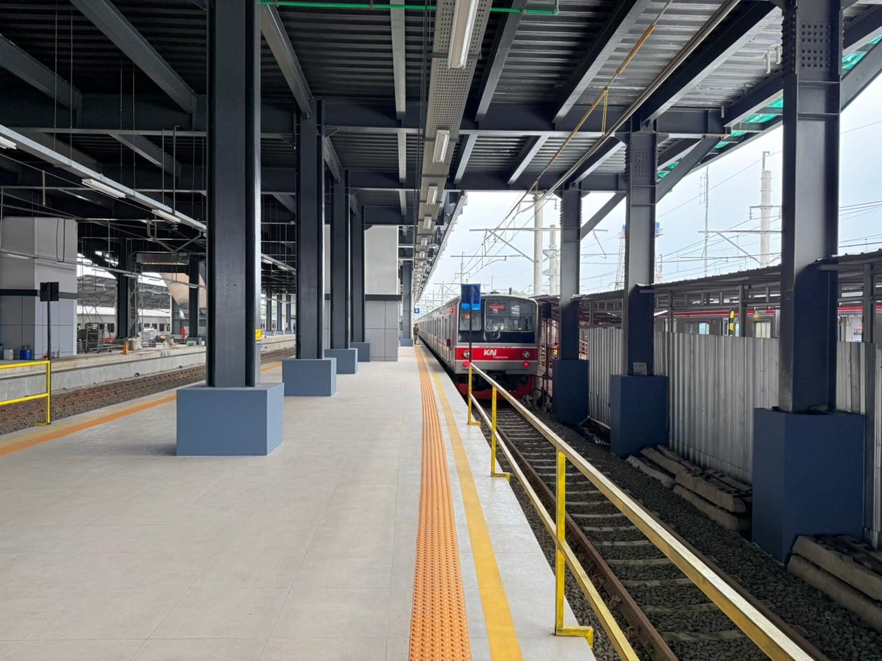 Switch Over Tahap 2, KAI Commuter Lakukan Perubahan Jalur Pemberangkatan dan Kedatangan di Stasiun Rangkasbitung Mulai 17 Oktober 2025