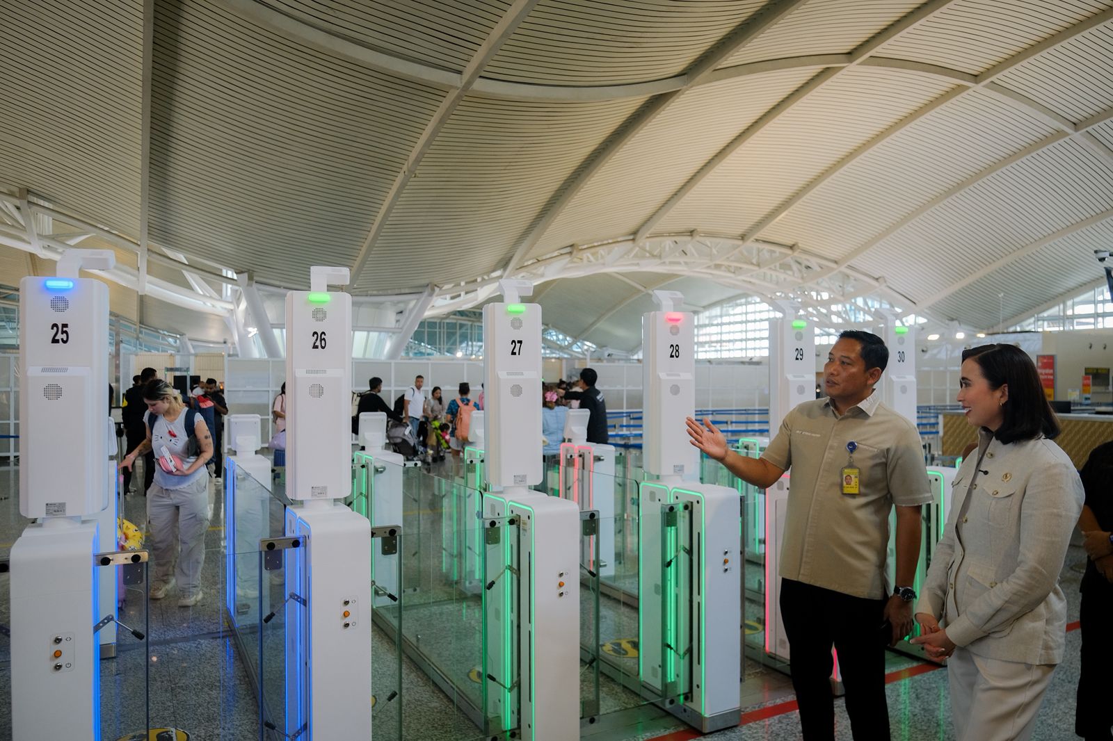 Awali Tahun 2026, Menteri Pariwisata Pastikan Bali Berikan Layanan Prima Bagi Wisatawan