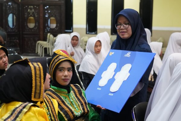 Tips Menjaga Kesehatan Reproduksi Perempuan dari Unicharm - sumber foto Istimewa
