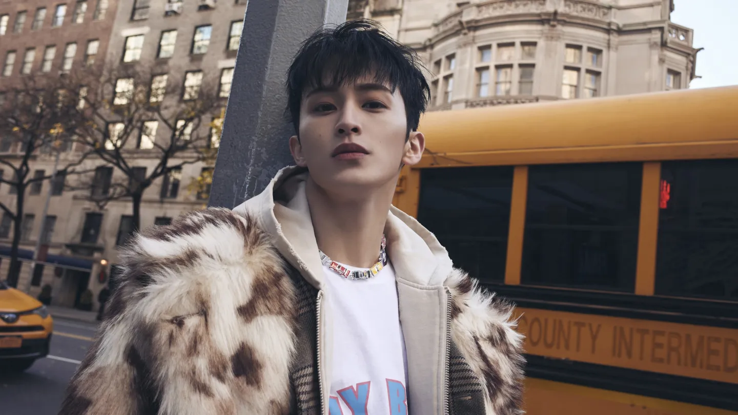 Mark Lee NCT (sumber: hollywood)