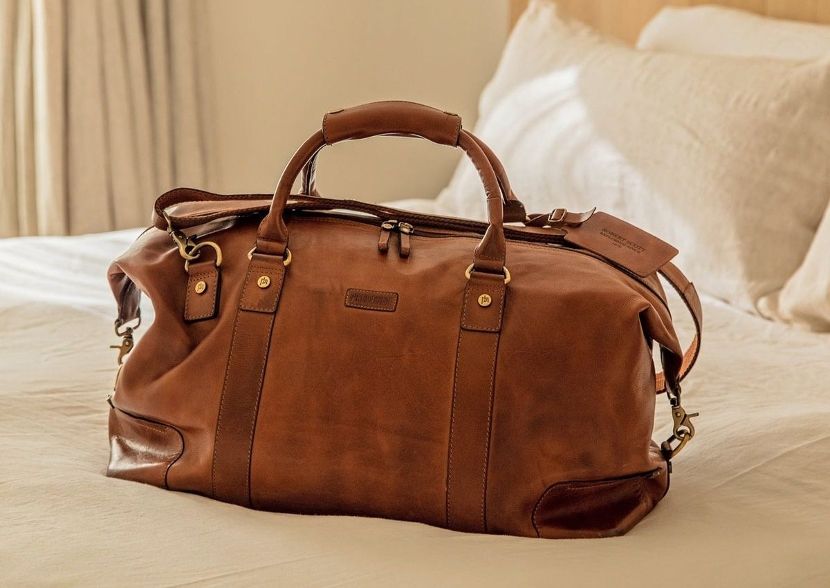 vintage duffle bag trend
