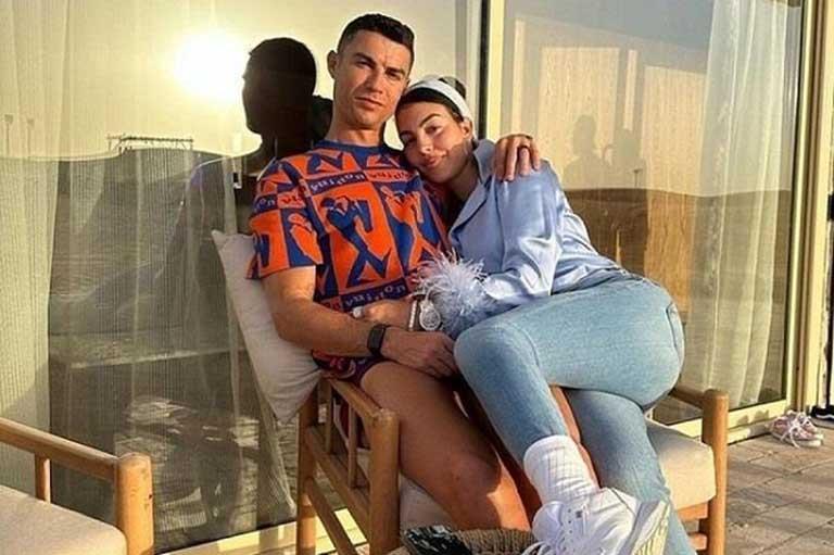 Georgina Rodriguez lawan body shaming dengan pesan percaya diri dan dukungan Cristiano Ronaldo tentang pentingnya mencintai diri sendiri