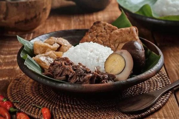 10 makanan yang wajib ada di Kota Pelajar