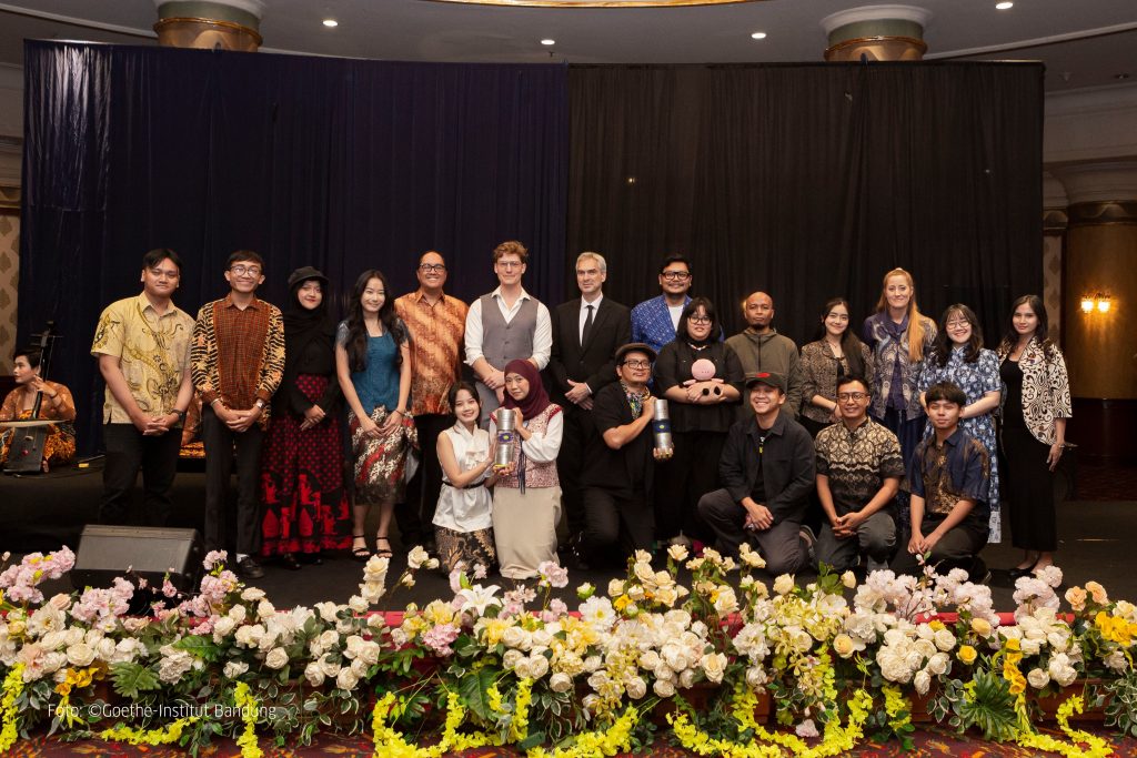 ARTOTEL Suites Aquila dan Goethe-Institut Bandung Seriale Indonesia 2026 menghadirkan malam penghargaan internasional bagi sineas dan kreator serial dari berbagai negara di Bandung