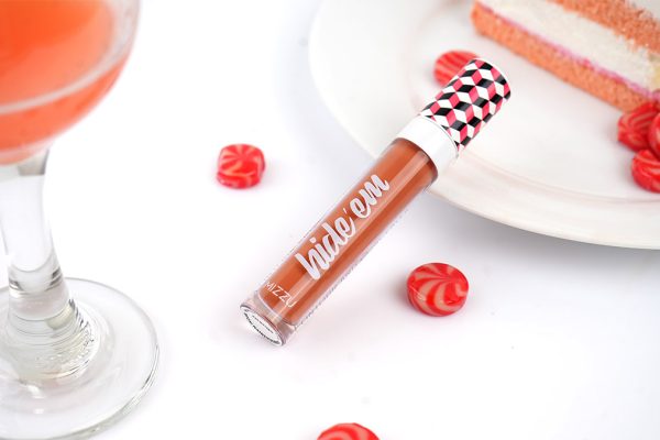 penghilang mata panda Mizzu Hide'em Corrector Orange - sumber foto istimewa