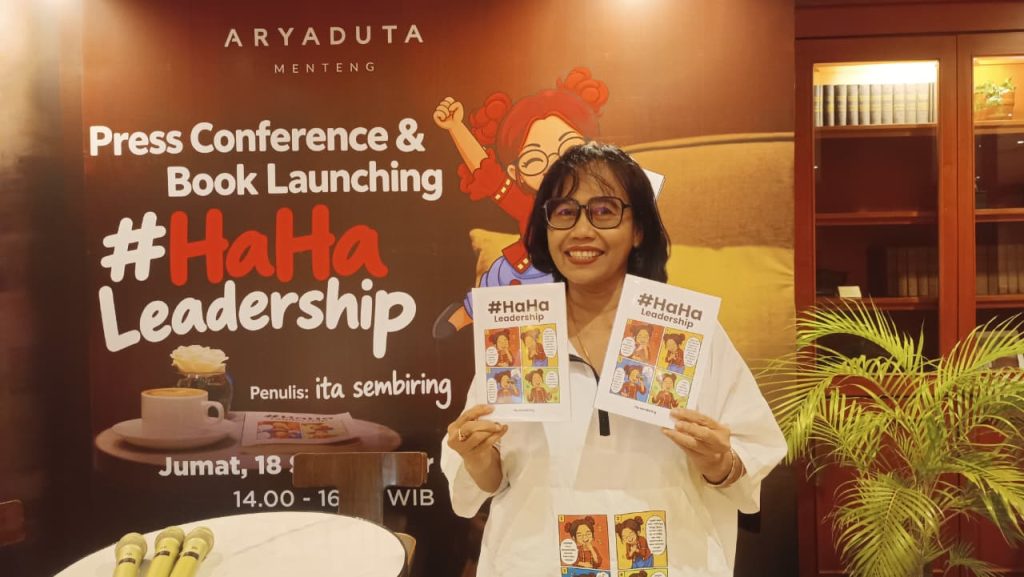 Ita Sembiring saat peluncuran bukunya #HaHa Leadership di Aryaduta Menteng, Jakarta, Jumat (18/9/2026)
(Foto: Ima)