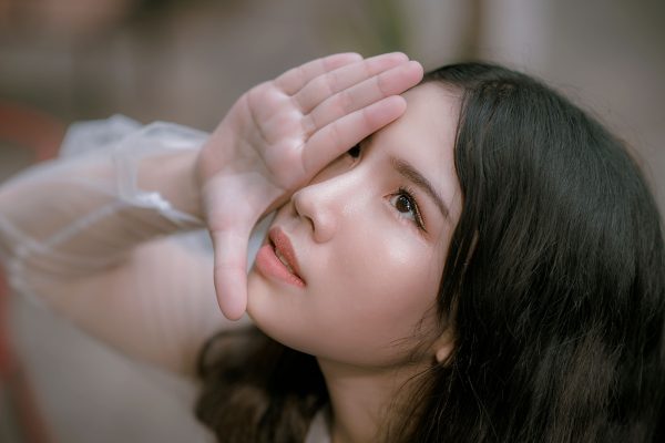 no-makeup makeup look